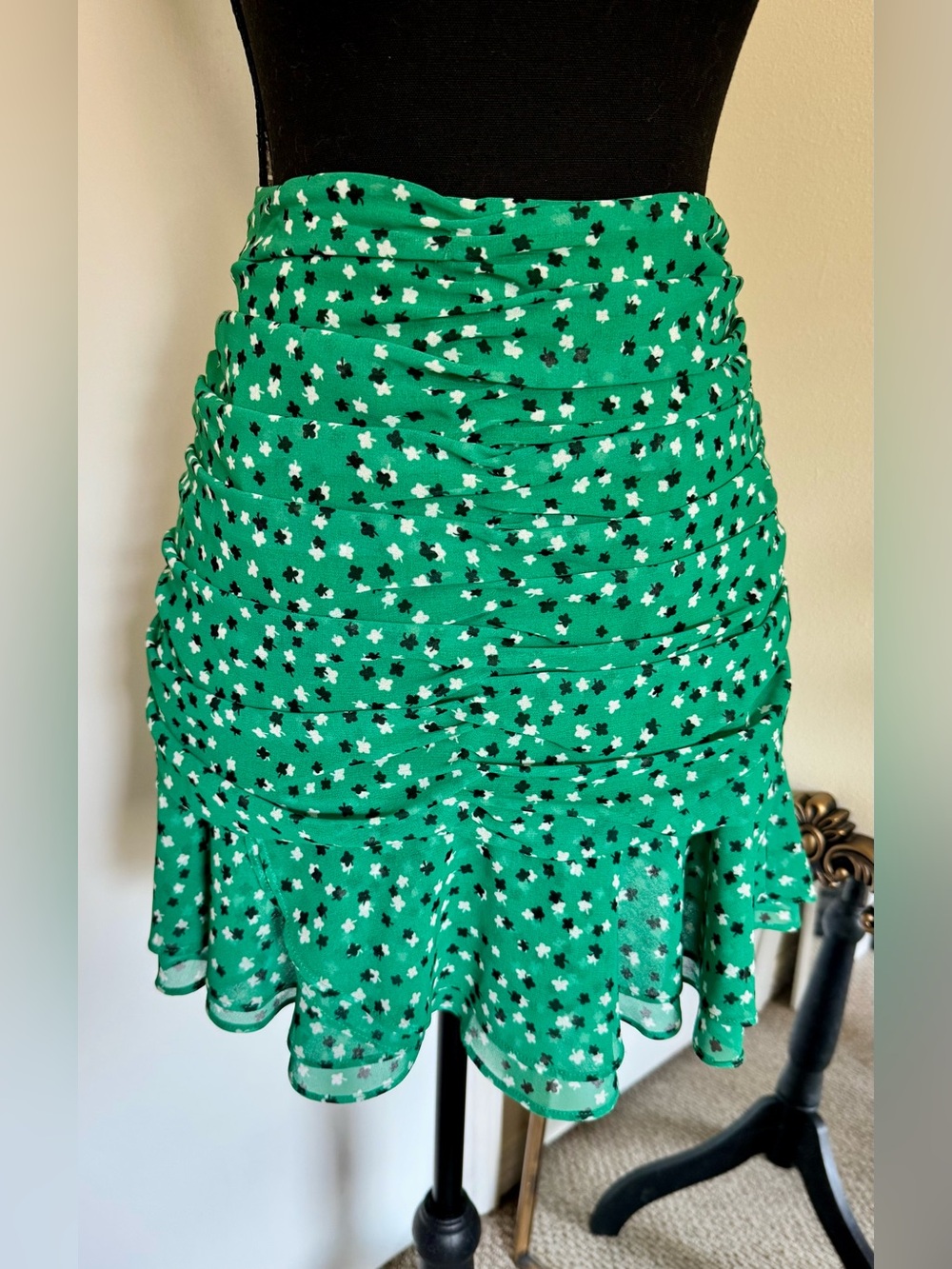 C/MEO Collective Green Floral Ruffle Mini Skirt